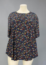47 PSS {Good To Be Back} Navy Floral Top EXTENDED PLUS SIZE 4X 5X 6X