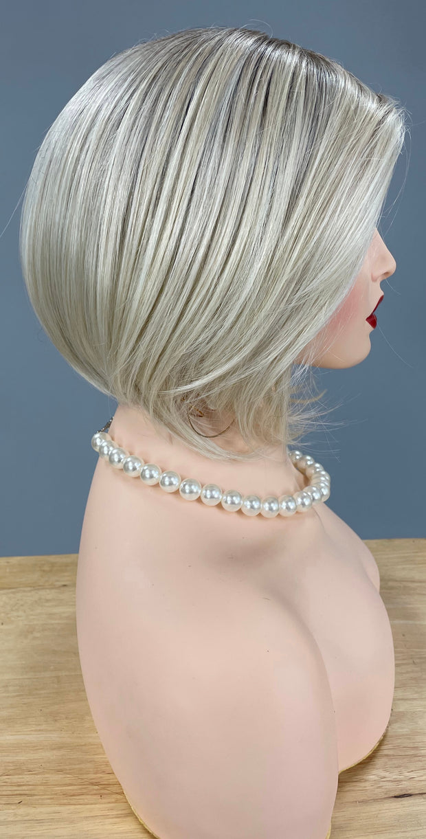 "Bona Vita" (Bombshell Blonde) BELLE TRESS Luxury Wig