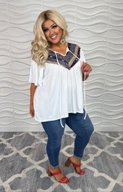76 CP {All By Myself} Ivory/Tribal Print Tied Keyhole Top PLUS SIZE 1X 2X 3X