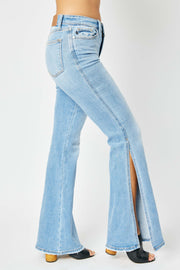 BT-P {Judy Blue} Med. Blue Mid-Rise Peak-A-Boot Slit Flare Jeans PLUS SIZE 14 16