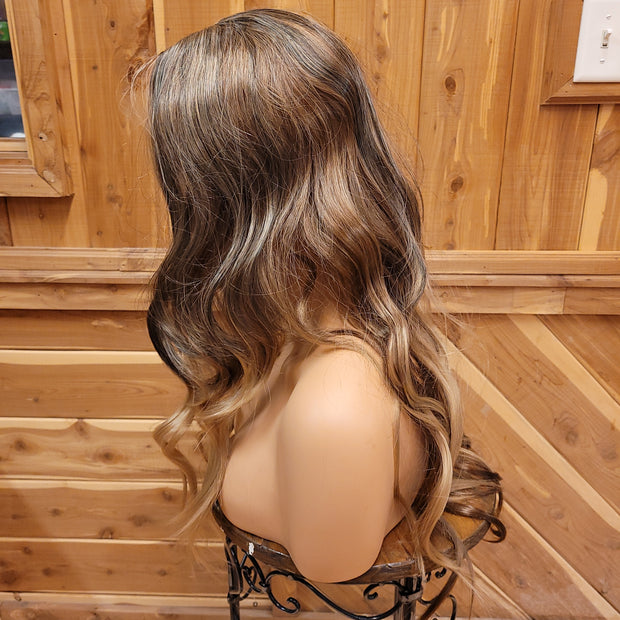 {Tanya} Medium Brown Dark Blonde Highlights Long Wavy Wig