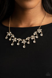 PAPARAZZI (9) {Vintage Royale} Necklace & Earrings