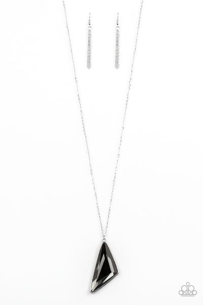 PAPARAZZI (598) {Ultra Sharp} Necklace & Earrings