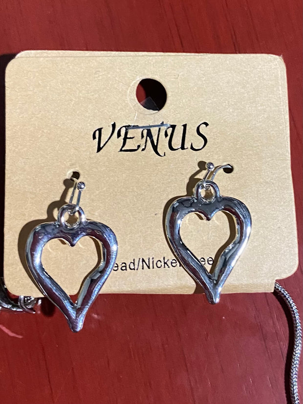 {Show Some Heart} (#397)  Silver Necklace W/Earrings