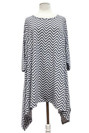 38 PQ {Listening Intently} Grey/Ivory Zig Zag Print Top PLUS SIZE XL 2X 3X