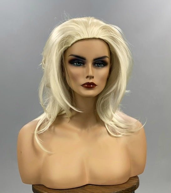 {Emily} Short Straight Bright Blonde Half Wig