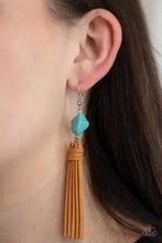 PAPARAZZI (79} {All Natural Allure} Earring