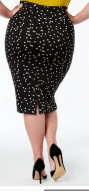 BT-M  M-109  {Alfani} Black Dot Skirt Retail $69.50 PLUS SIZE 22w