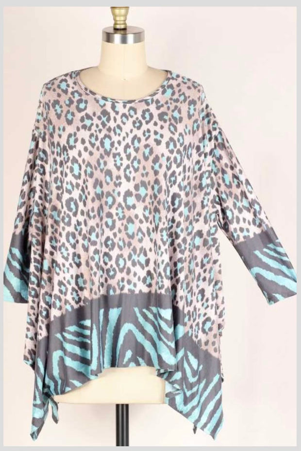 89 PQ-E {Design Dreams} Gray/Mint Animal Print Top PLUS SIZE 1X/2X  2X/3X