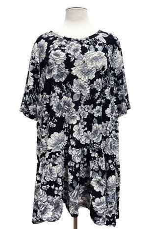 84 PSS {Fashion Queen} Black Floral Ruffle Hem Top EXTENDED PLUS SIZE 3X 4X 5X