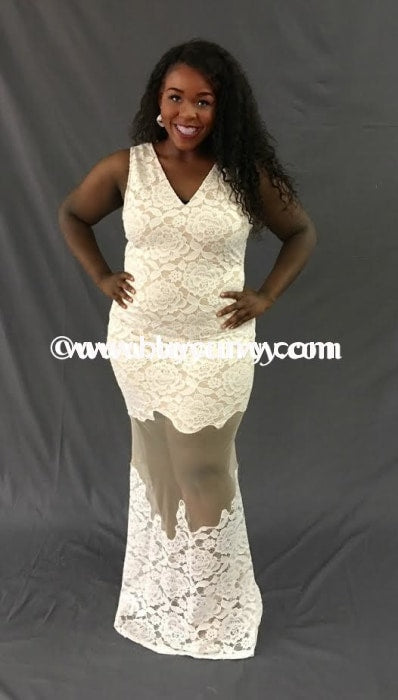 Ld- Sale!! Ivory Lace Maxi Sleeveless With Nude Mini Lining Long Dress