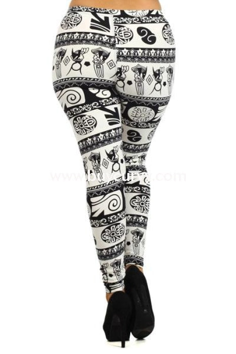 https://www.buycurvy.com/cdn/shop/products/legsss-blackivory-egyptian-microfiber-leggings-curvy-boutique-plus-size-clothing_881_620x.jpg?v=1569323004